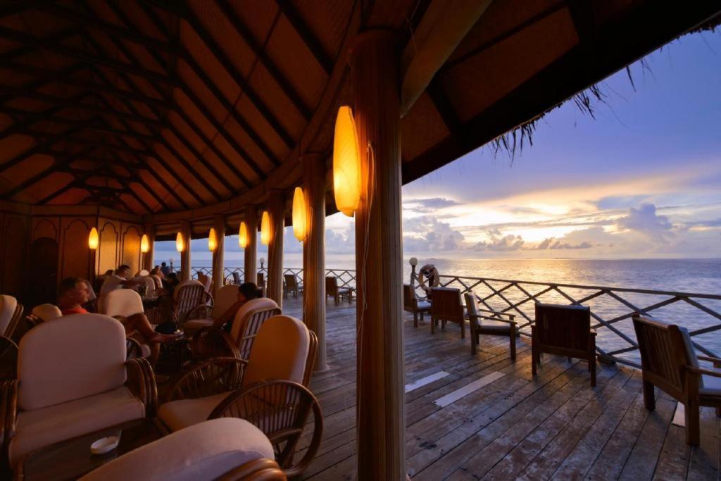 Angaga Island Resort And Spa Exterior photo